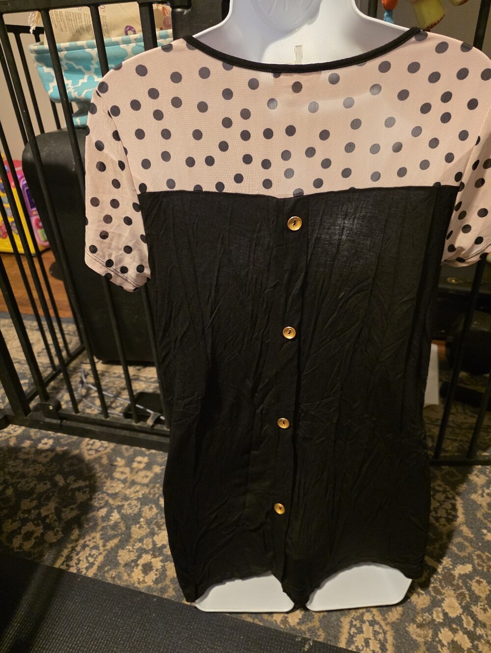 Women's siren lily maternity top size medium